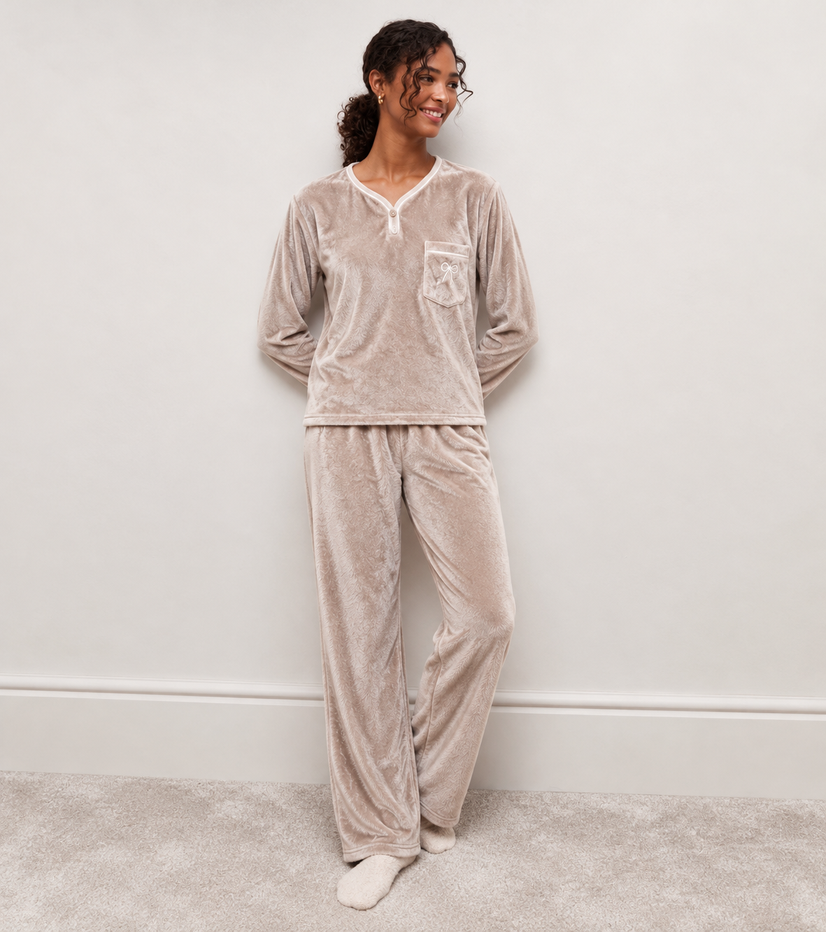 Cozy Bow Beige Plush Pyjama Set