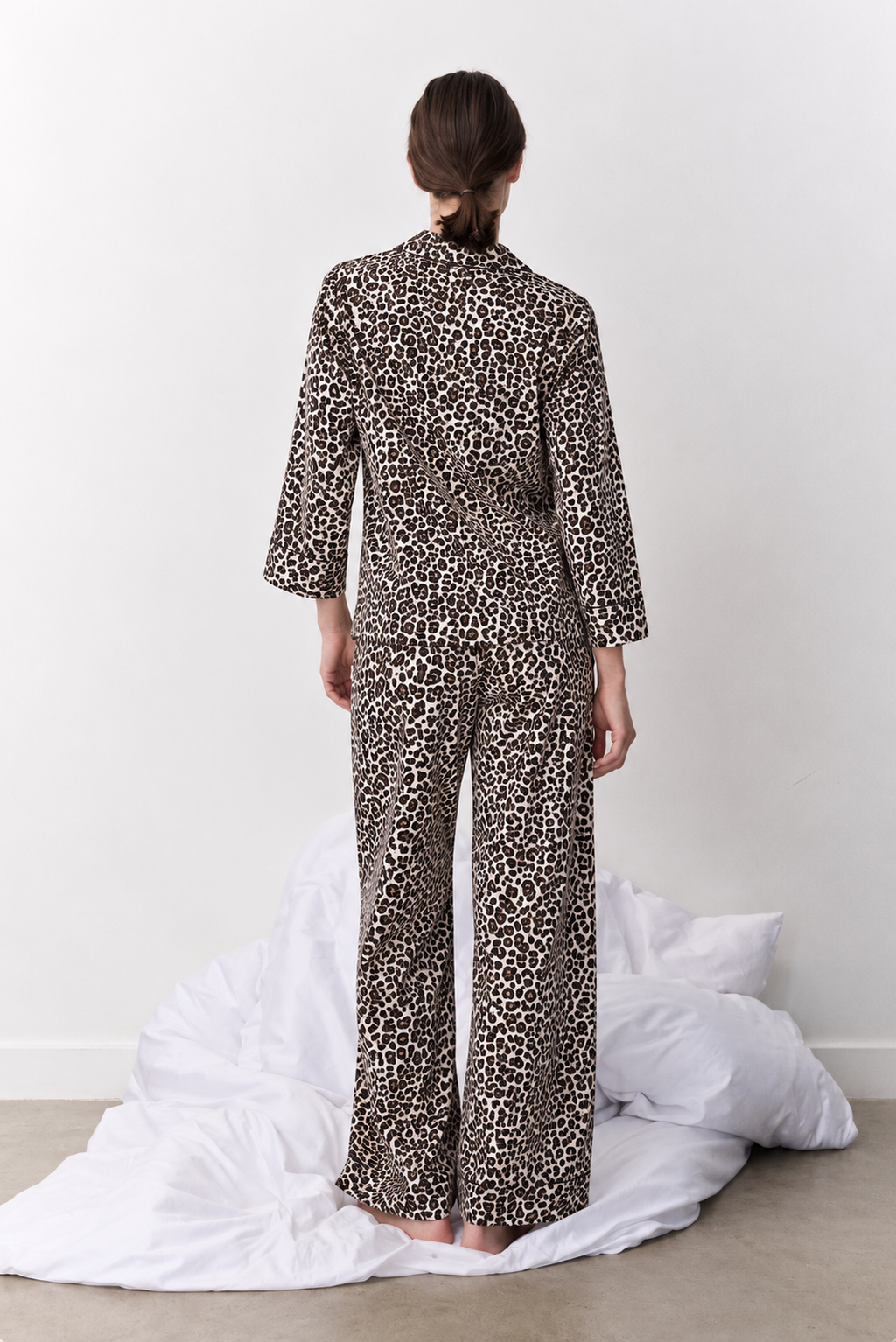 Classic Leopard Print Button-Up Pyjama