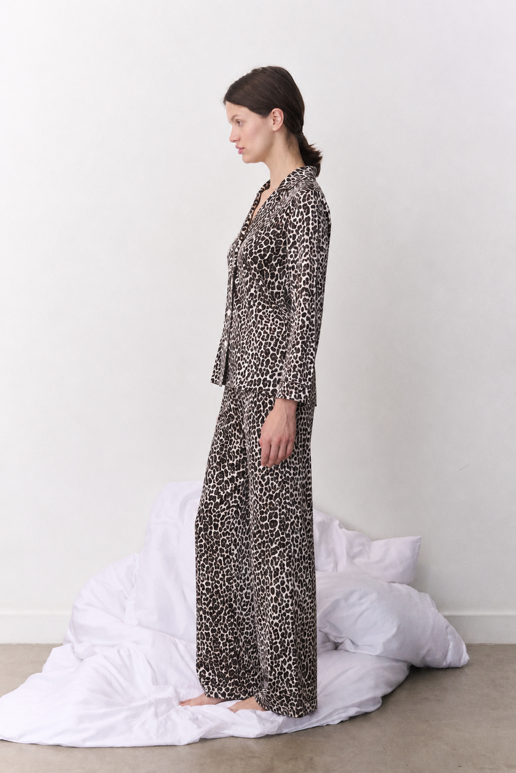 Classic Leopard Print Button-Up Pyjama
