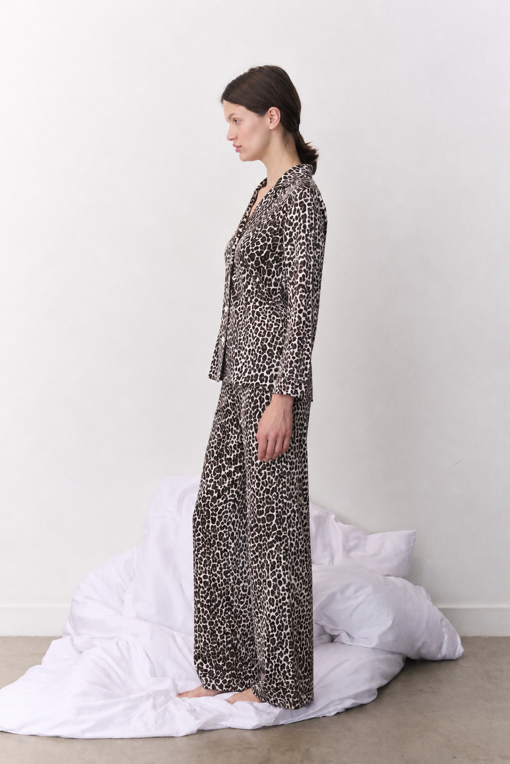 Classic Leopard Print Button-Up Pyjama