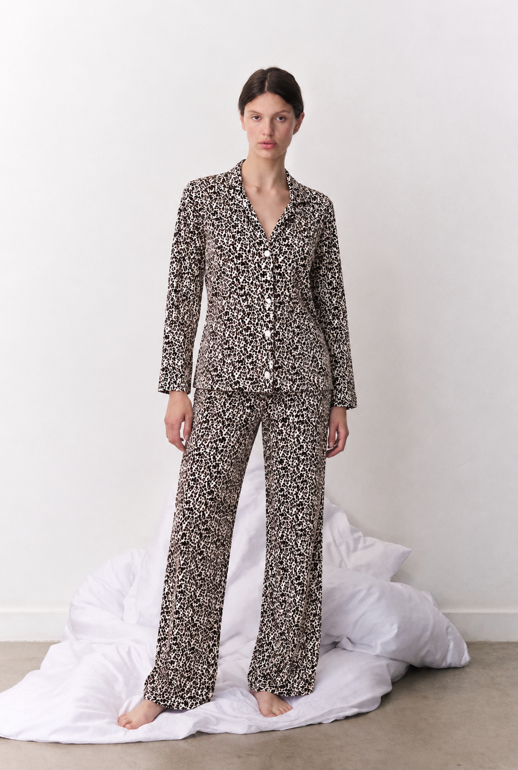 Classic Leopard Print Button-Up Pyjama